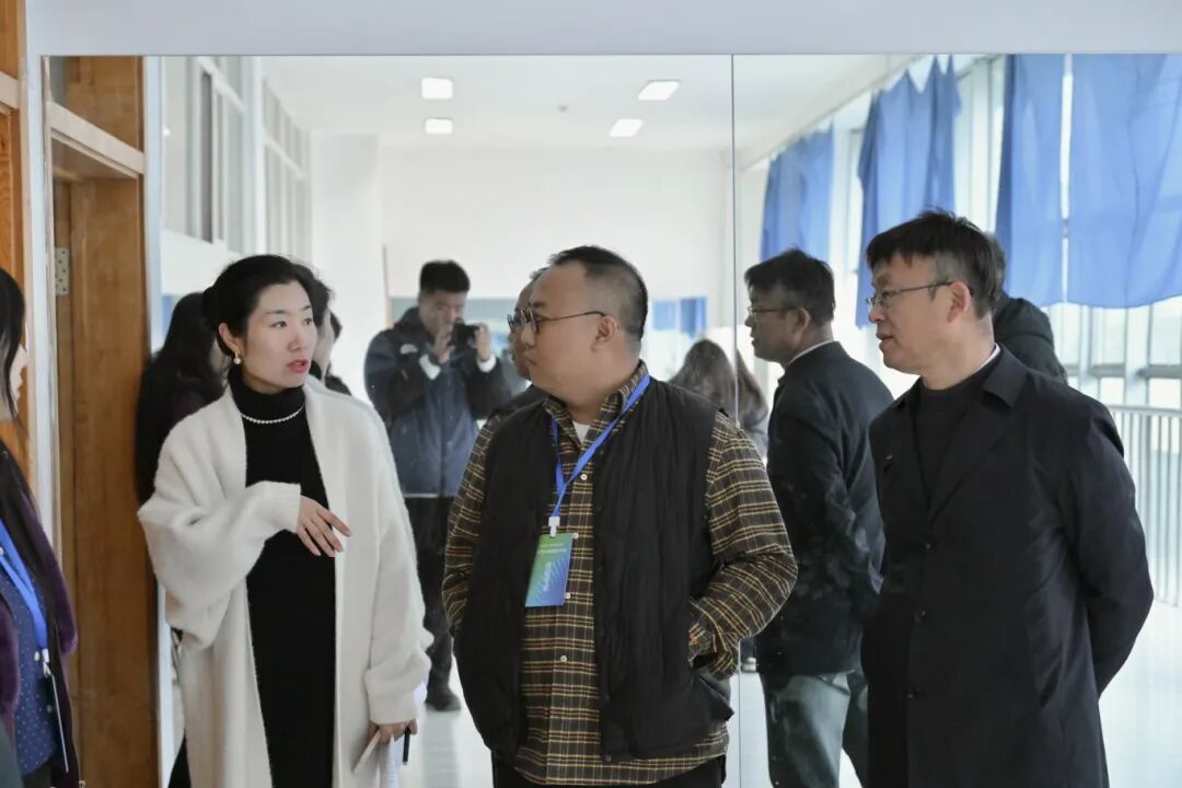 实地考察3.jpg 实地考察3.jpg