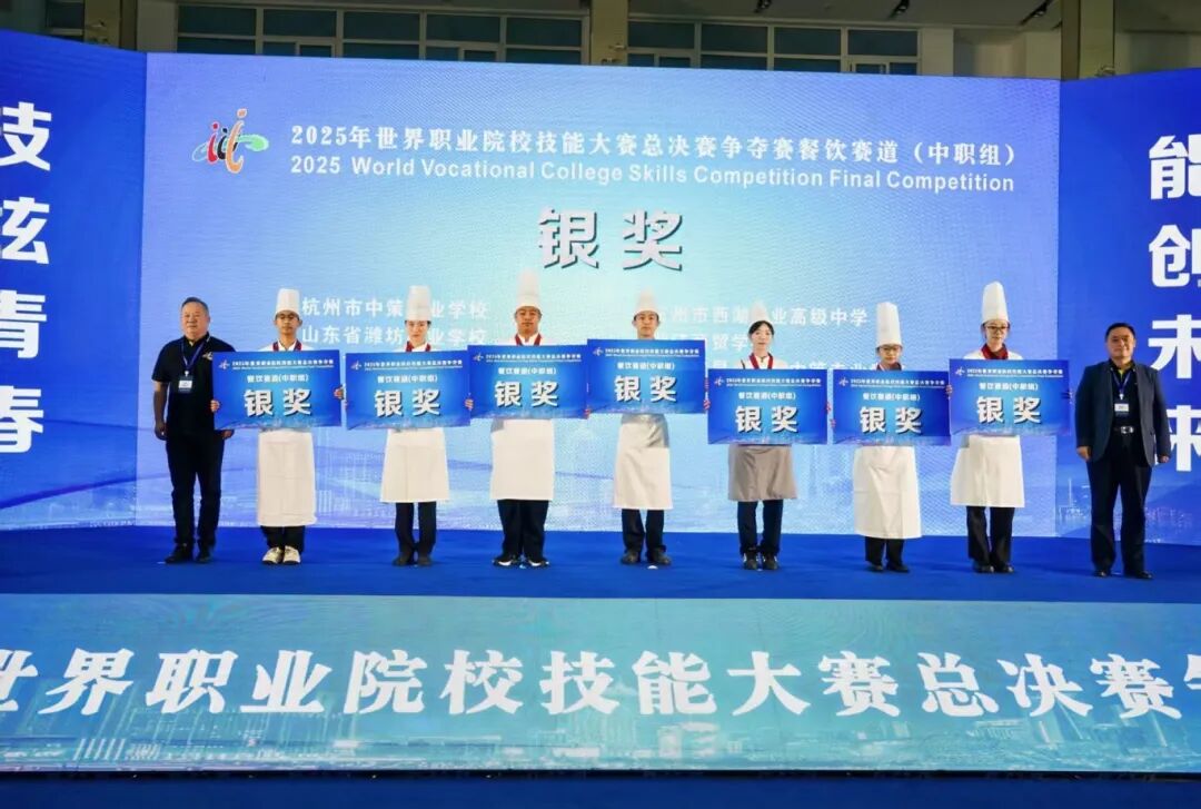 50aa3f9031dba830e13ddbdbee9fdfde.jpg 50aa3f9031dba830e13ddbdbee9fdfde.jpg