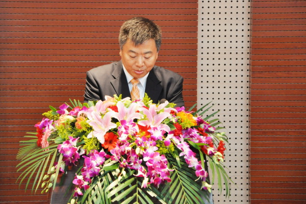 招生就业处处长陈斌代表领导小组部署《2012届毕业生就业工作方案》