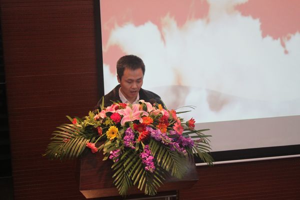4.交专团委书记付凯致贺词
