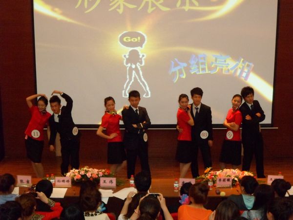 参赛选手分组亮相-3