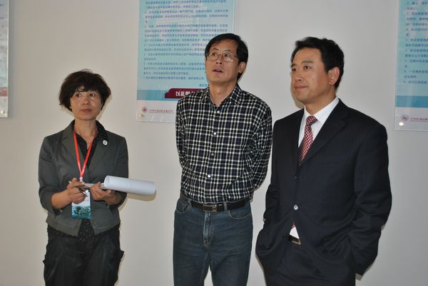 省职教部服务类专业研究员孟庆森、院长刘玉强亲临比赛现场