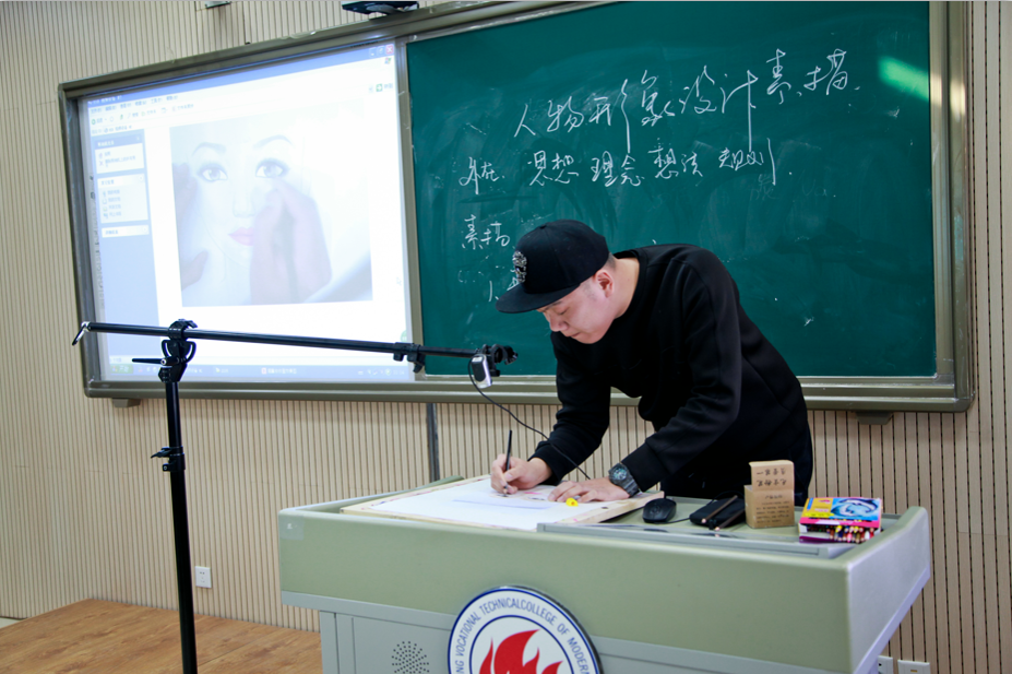 先进的教育手段被引进到日常教学 先进的教育手段被引进到日常教学